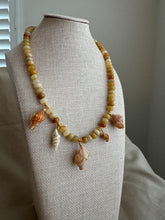 Load image into Gallery viewer, Golden Tide Jade Necklace